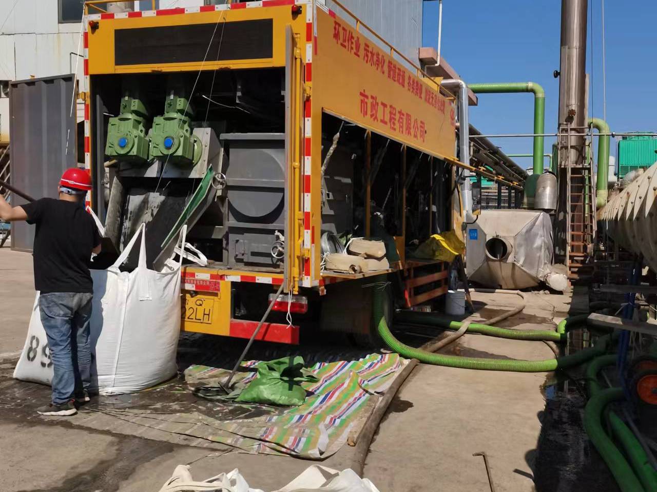 汤原淤泥压干处理